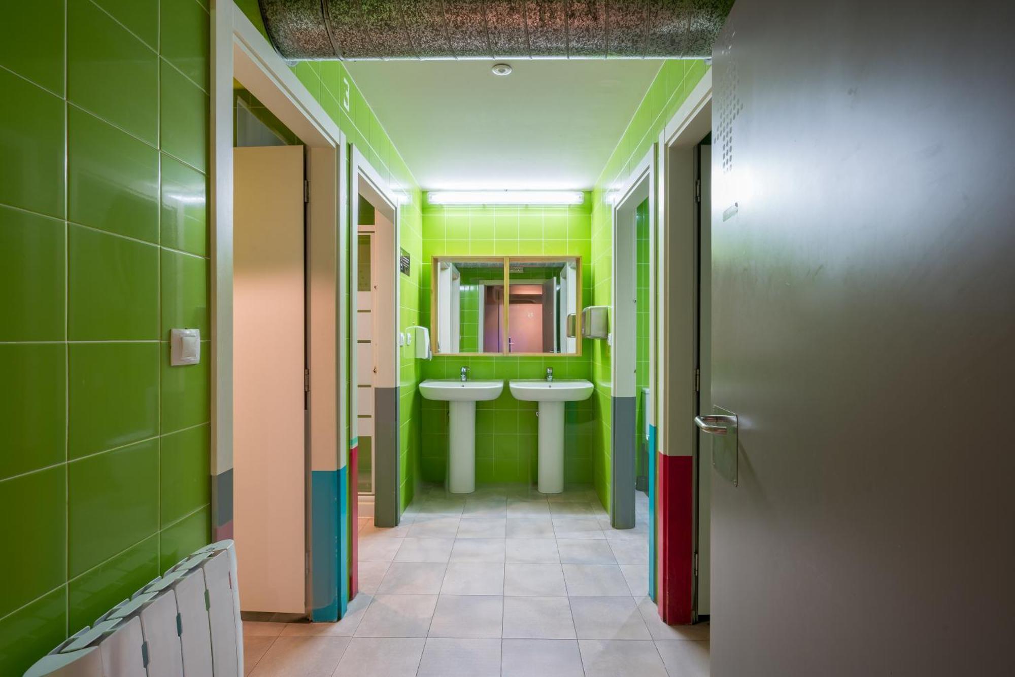 Ganbara Hostel Bilbao Dış mekan fotoğraf